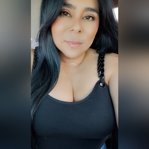 Meet your Posher, Cecilia - Picture 1 of 1